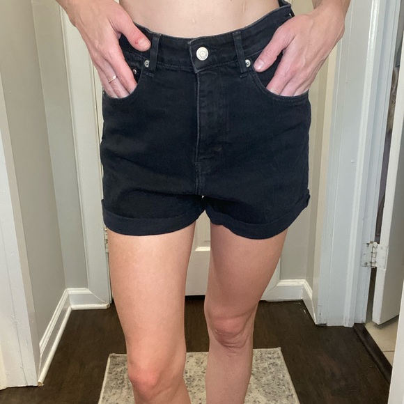 Shorts - Picture 6 of 8